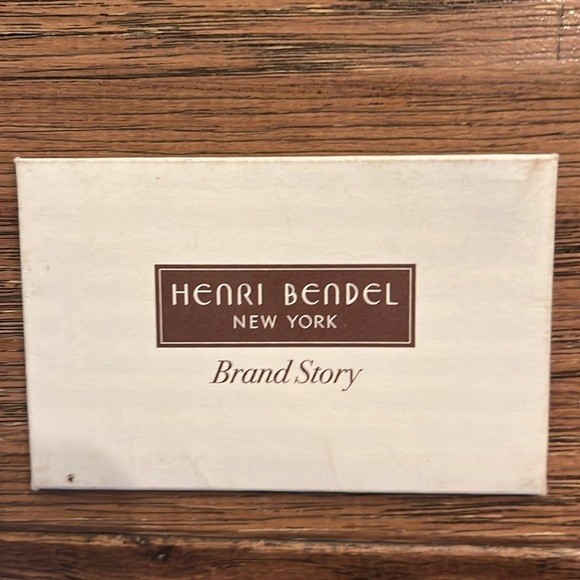 Henri Bendel Uptown Envelope Wallet in Dark Green - Picture 3 of 9